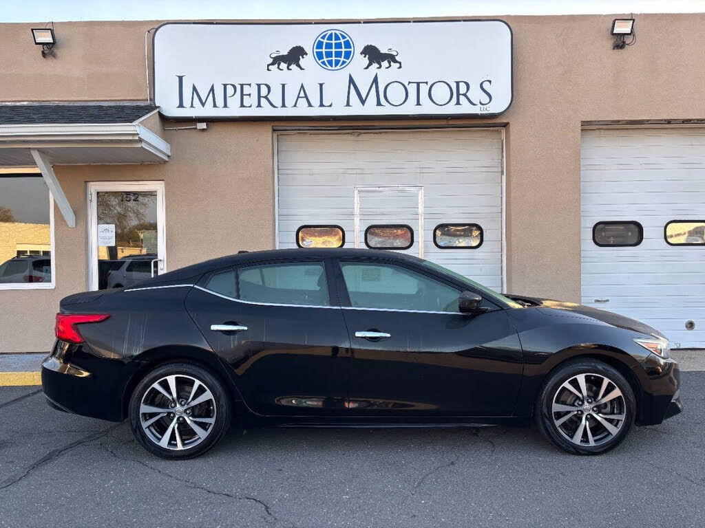 2016 NISSAN Maxima