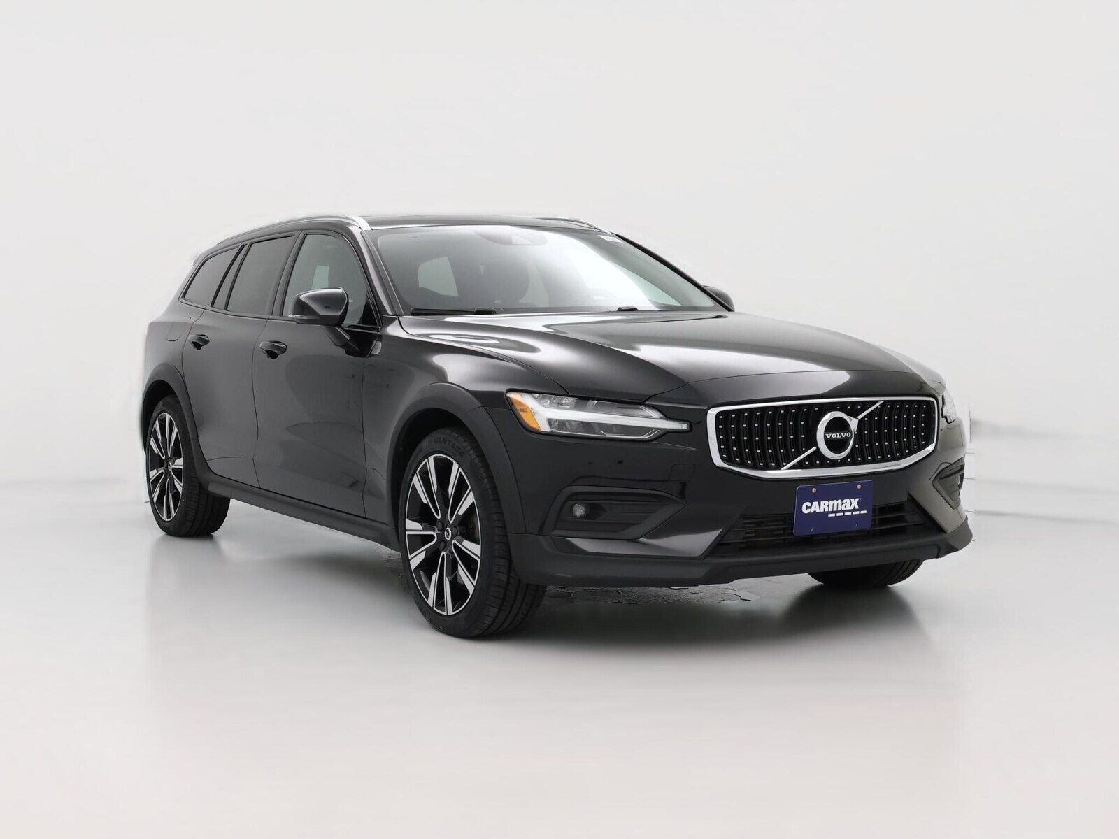 2021 VOLVO V60CC