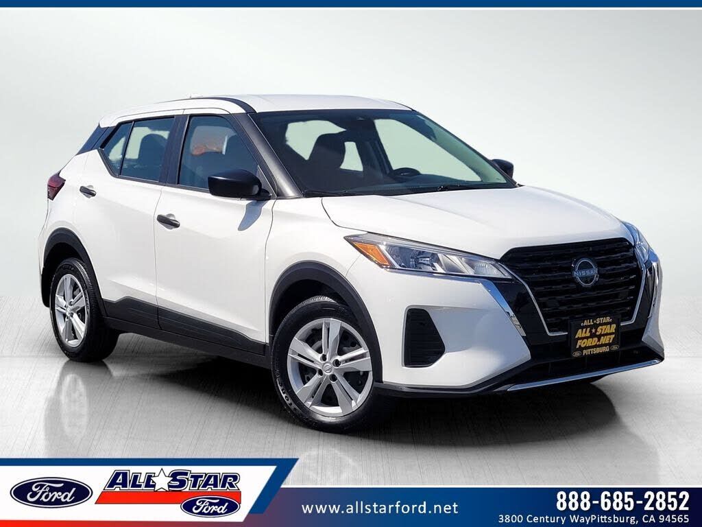 2024 NISSAN Kicks