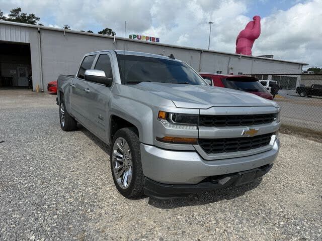2018 CHEVROLET Silverado