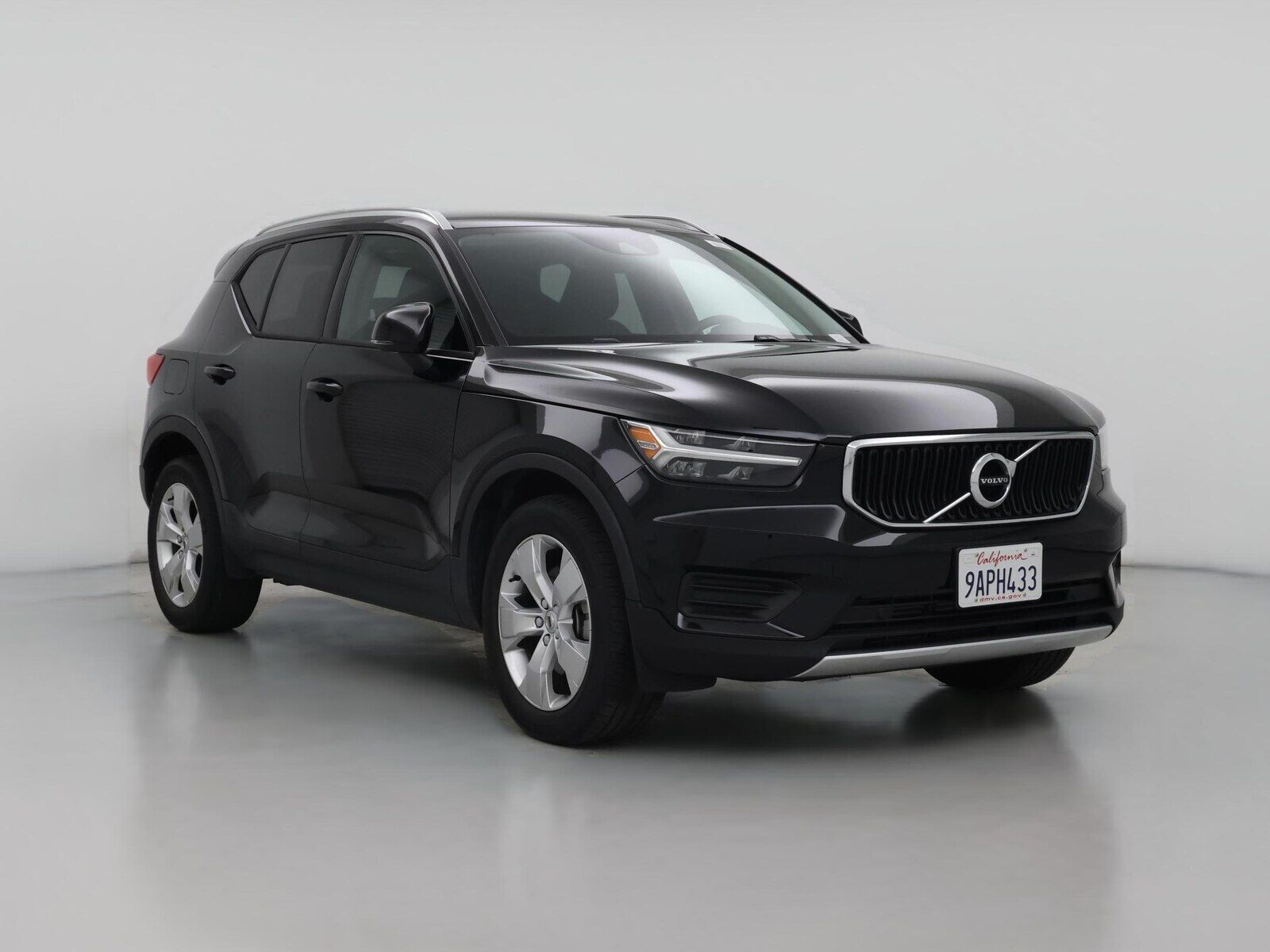 2022 VOLVO XC40
