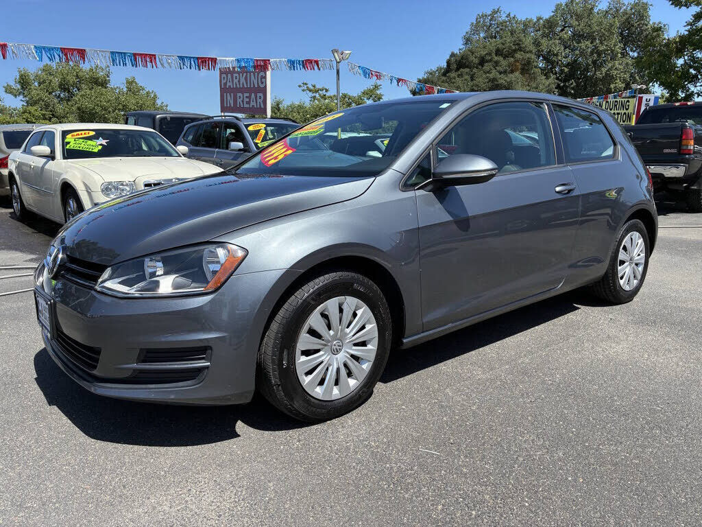 2015 VOLKSWAGEN Golf