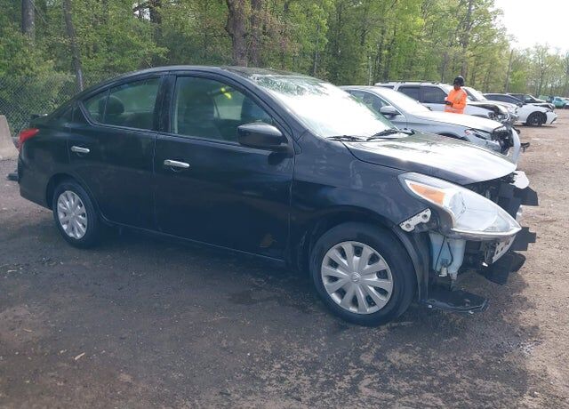 2018 NISSAN Versa