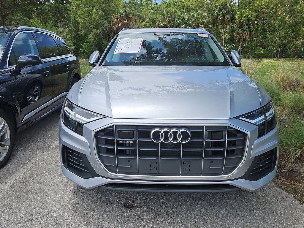 2022 Audi Q8