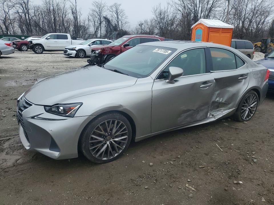 2017 LEXUS IS