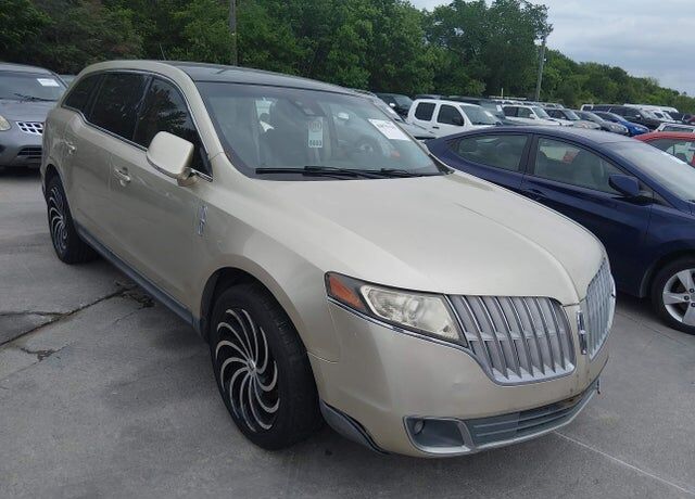 2010 LINCOLN MKT