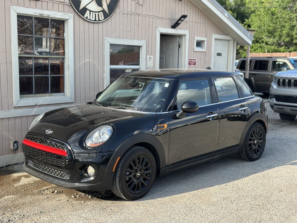 2017 MINI Cooper