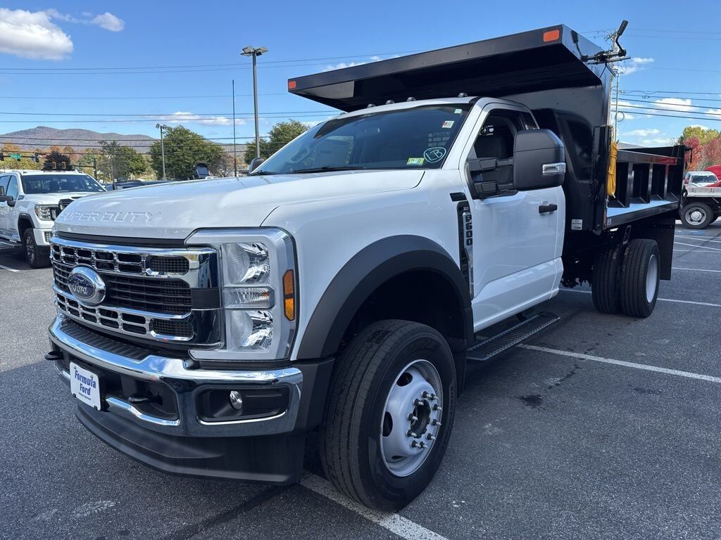 2025 FORD F-600
