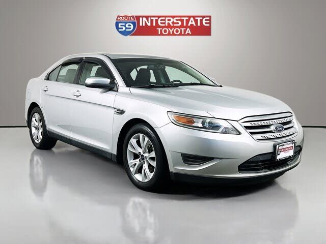 2010 FORD Taurus