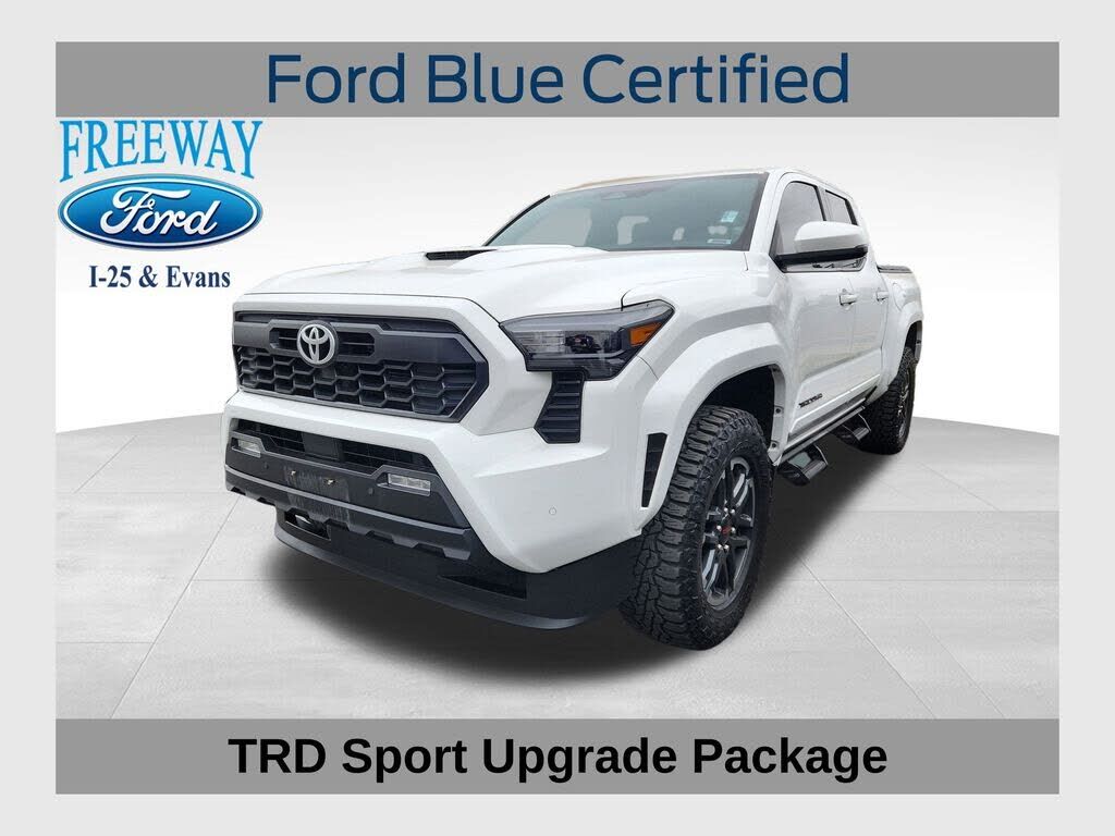 2024 TOYOTA Tacoma