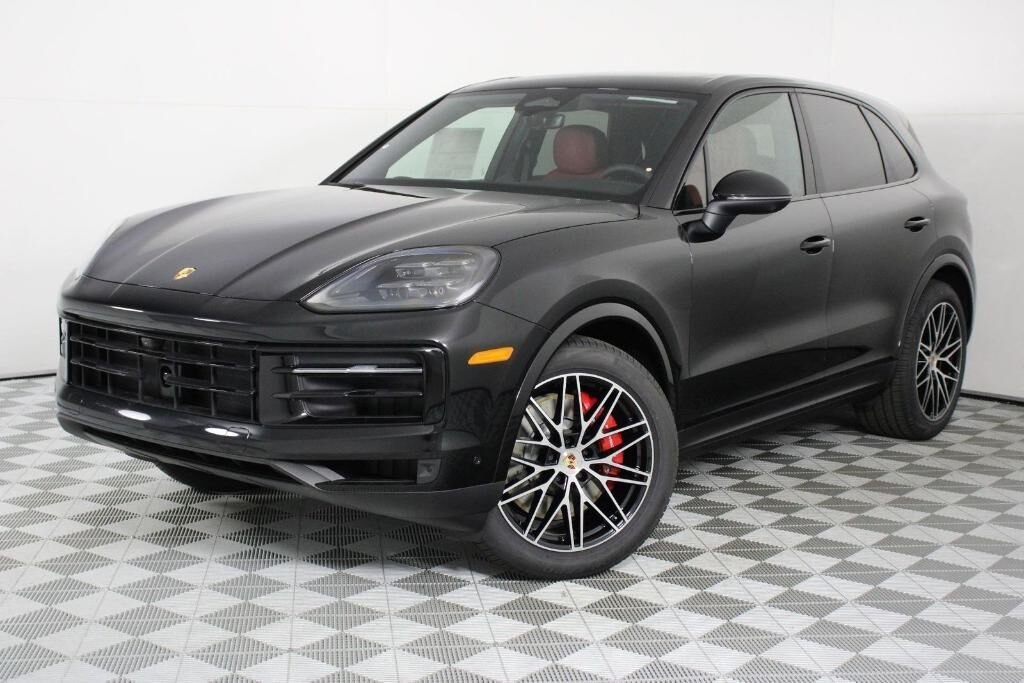 2026 PORSCHE Cayenne