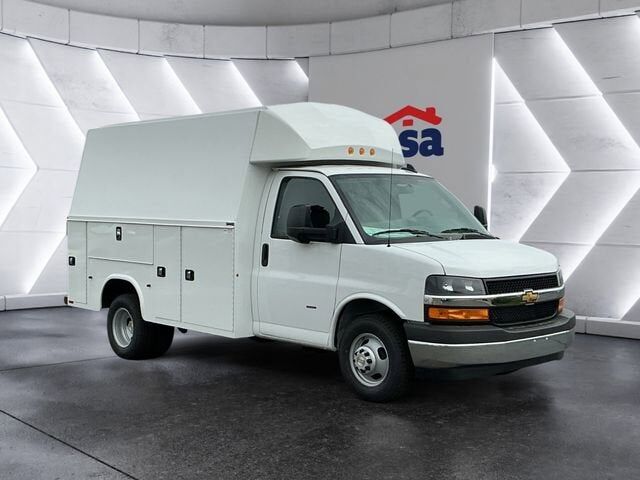 2025 CHEVROLET Express