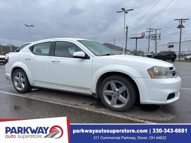 2013 DODGE Avenger