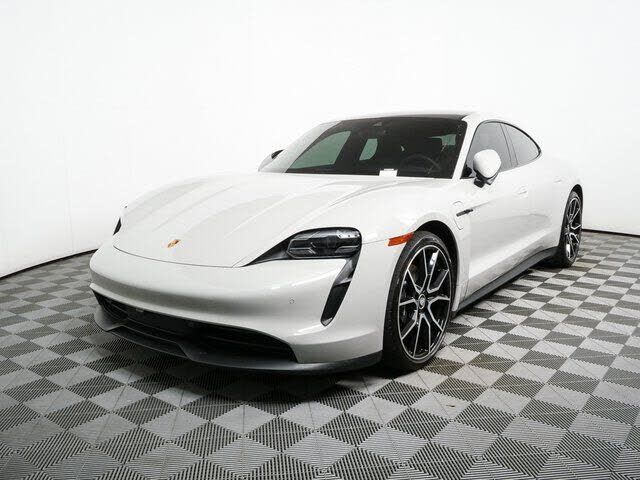 2024 PORSCHE Taycan