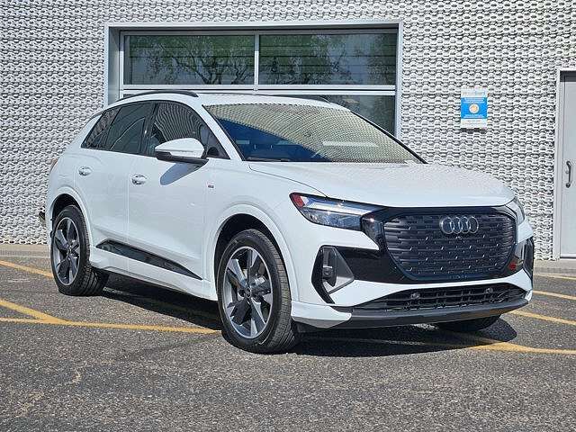 2024 AUDI Q4