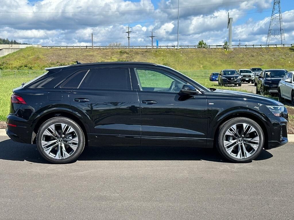 2026 Audi Q8