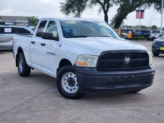 2012 DODGE Ram