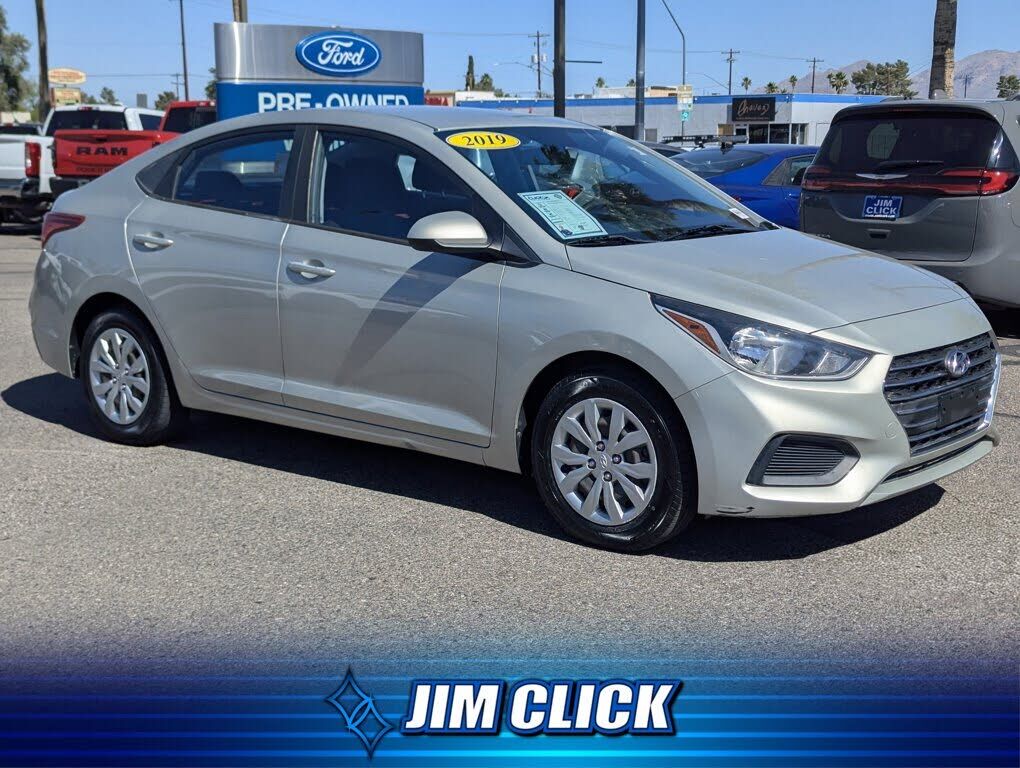 2019 HYUNDAI Accent