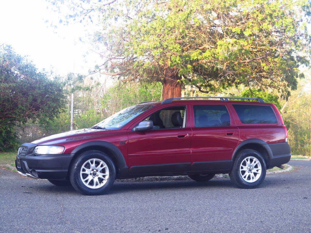 2004 VOLVO XC70