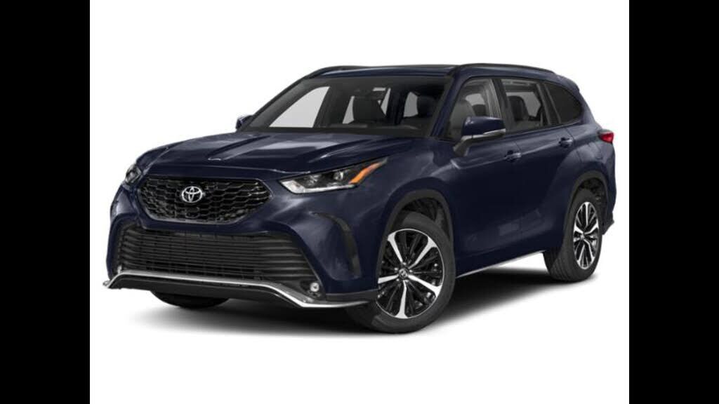 2022 TOYOTA Highlander