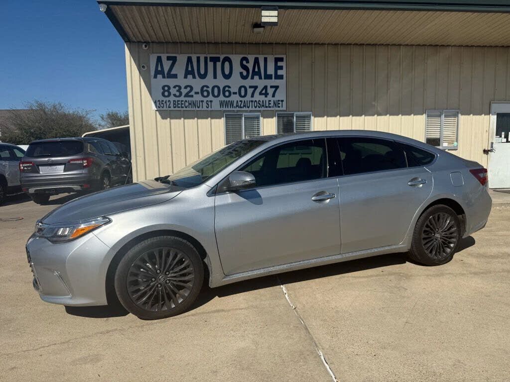 2017 TOYOTA Avalon