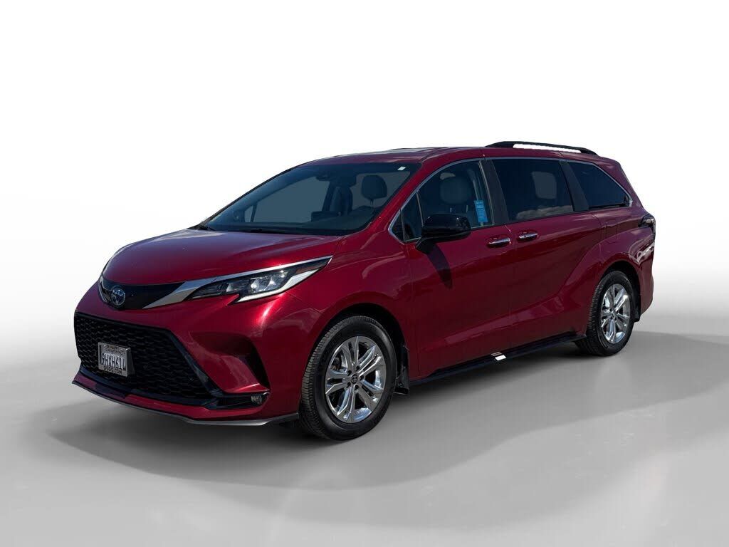 2023 TOYOTA Sienna