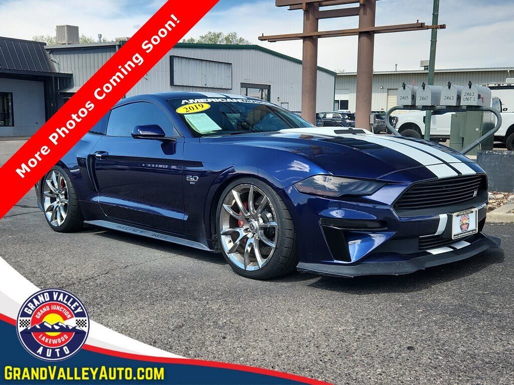 2019 FORD Mustang