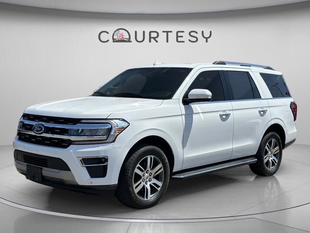 2022 FORD Expedition