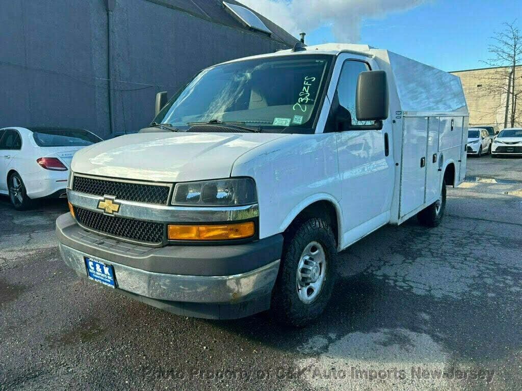 2020 CHEVROLET Express