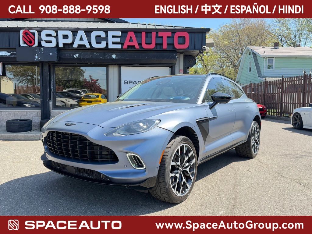 2021 ASTON MARTIN DBX