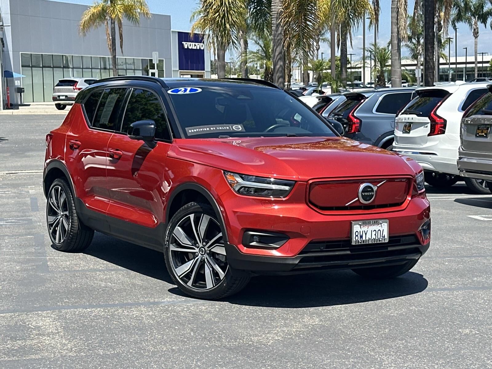 2021 VOLVO XC40