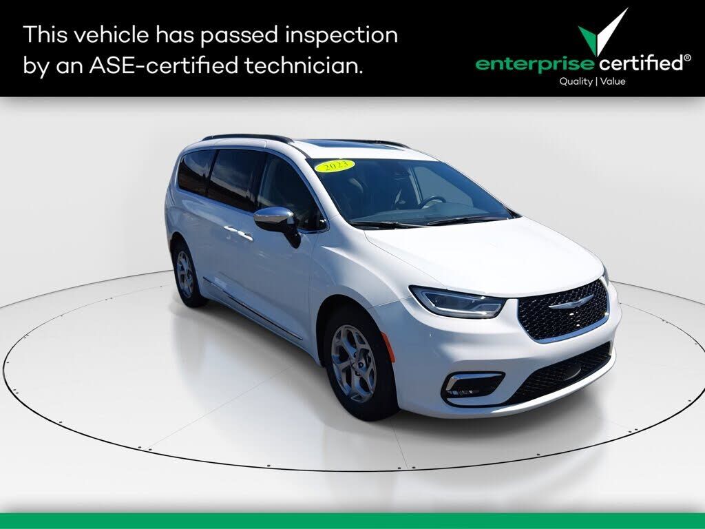 2023 CHRYSLER Pacifica