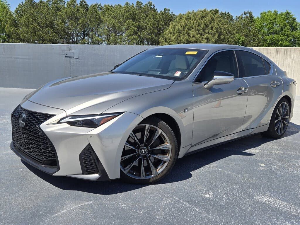 2023 LEXUS IS