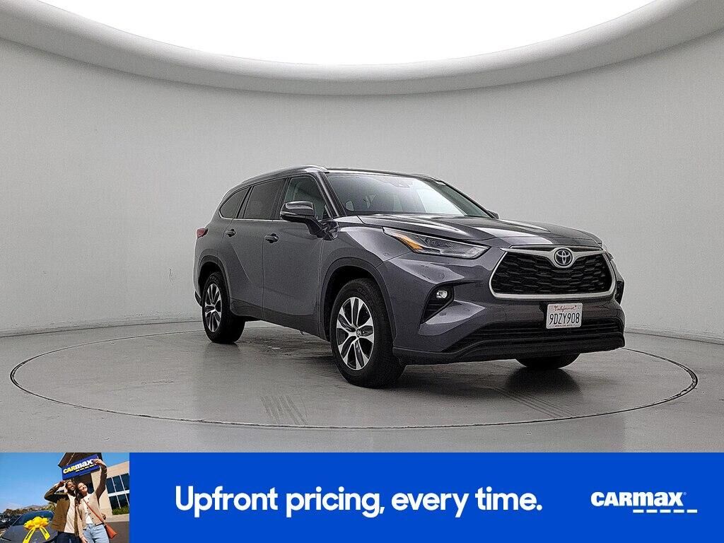 2022 TOYOTA Highlander
