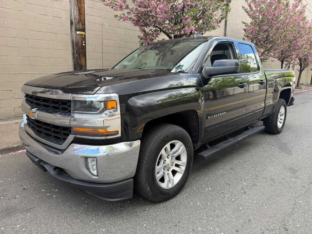 2018 CHEVROLET Silverado