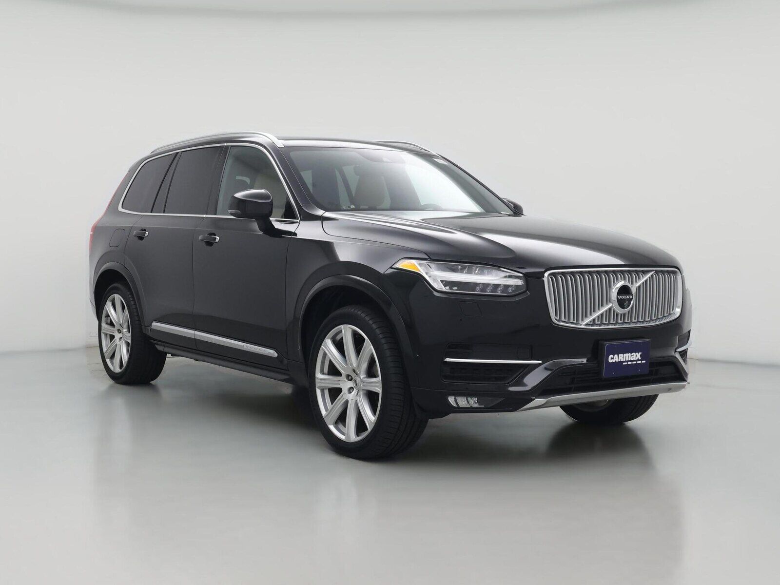 2017 VOLVO XC90