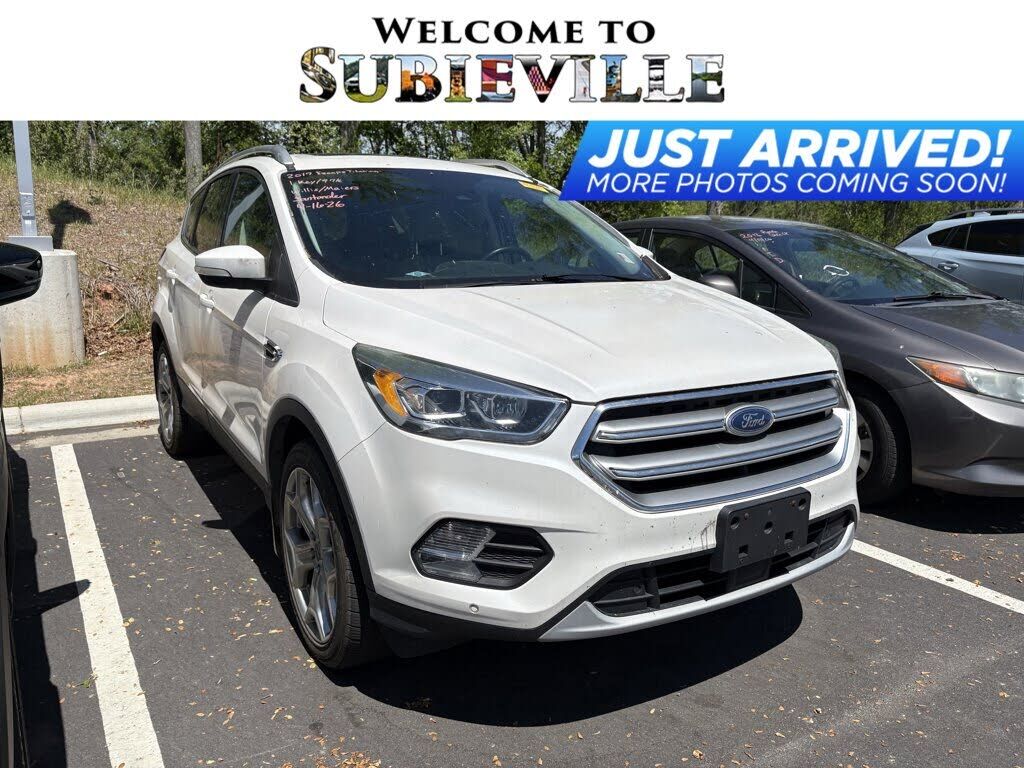 2017 FORD Escape