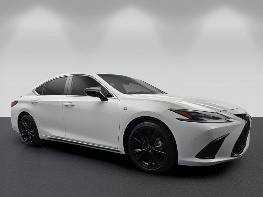 2025 LEXUS ES