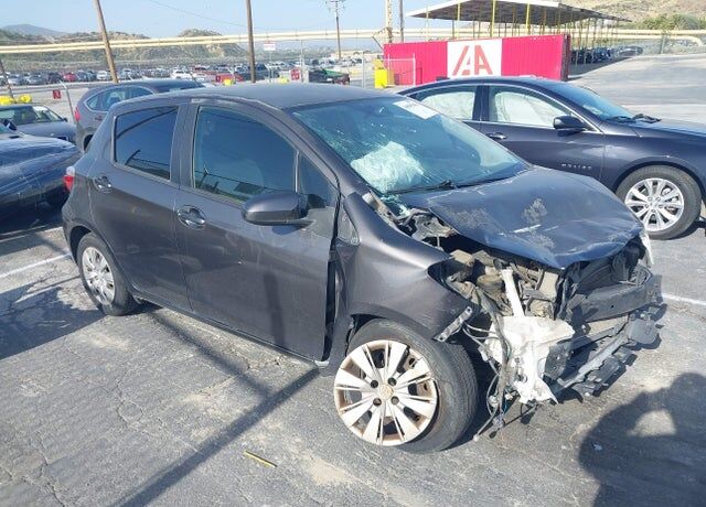 2013 TOYOTA Yaris