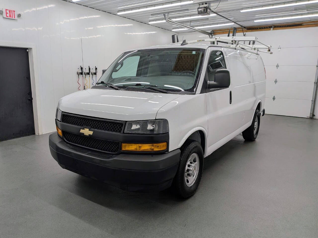 2020 CHEVROLET Express