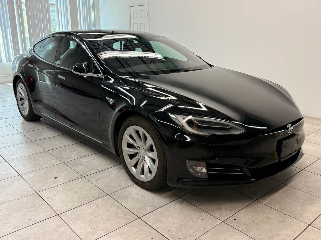 2018 TESLA Model S