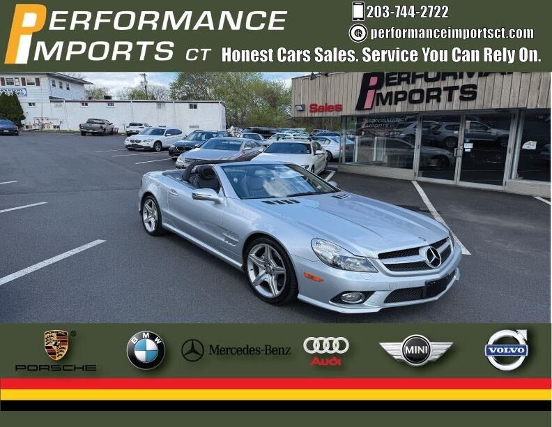 2011 MERCEDES-BENZ SL-Class