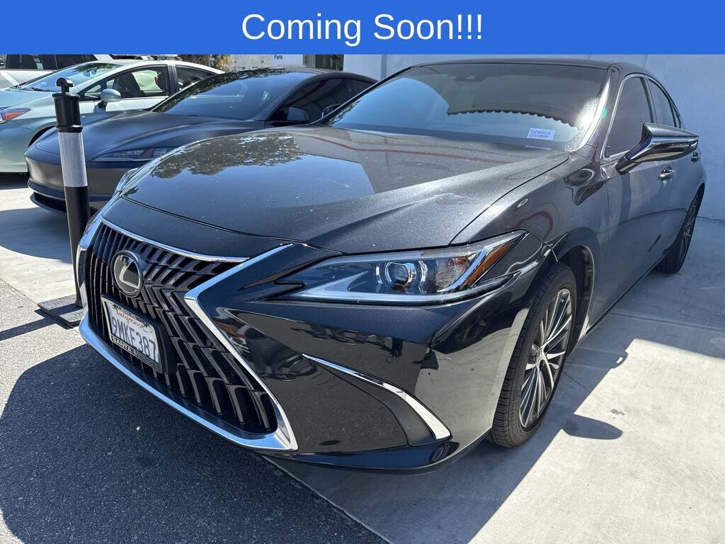 2024 LEXUS ES