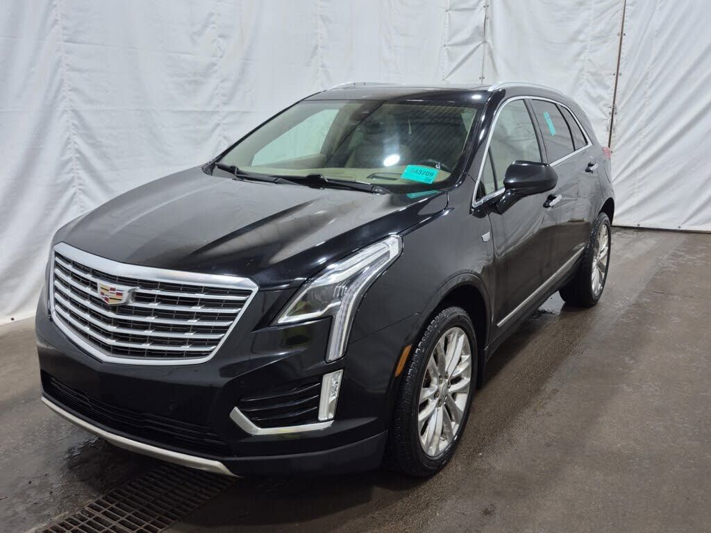 2017 CADILLAC XT5