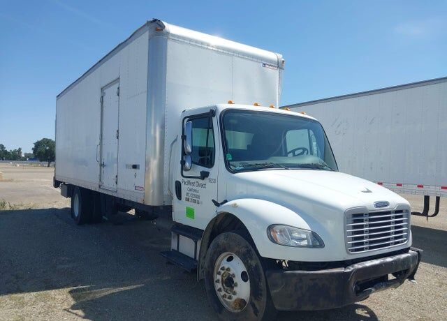2015 FREIGHTLINER M2
