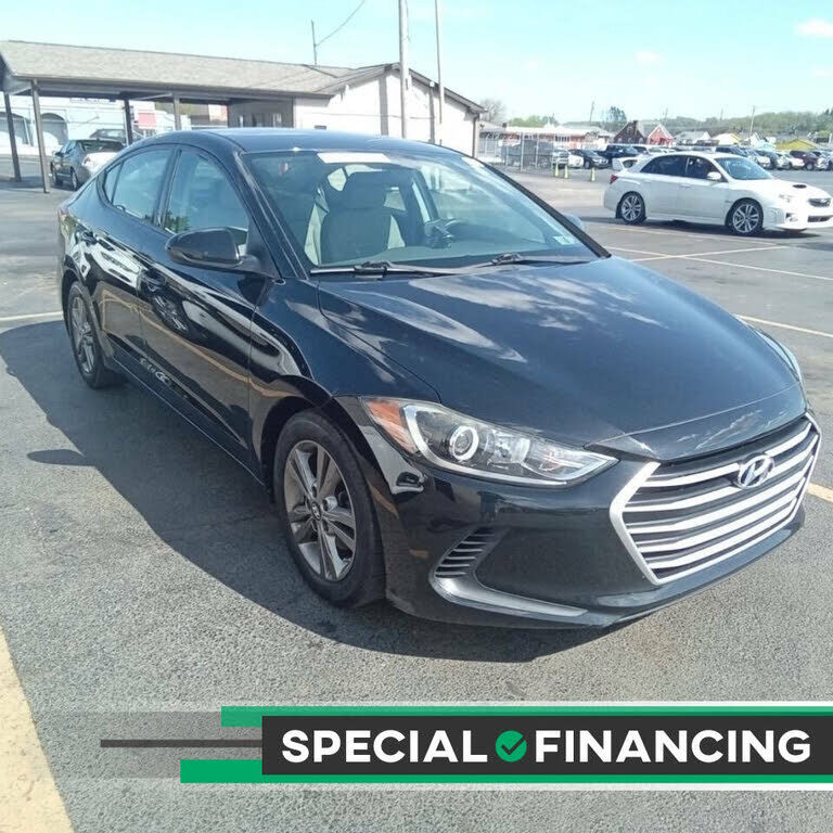 2017 HYUNDAI Elantra
