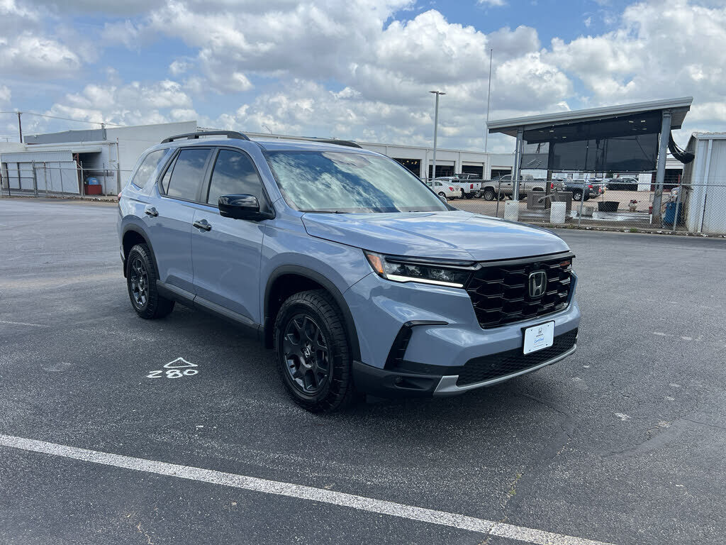 2025 HONDA Pilot