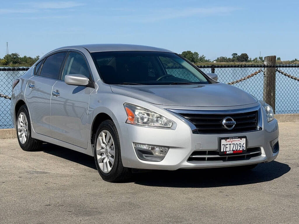 2015 NISSAN Altima