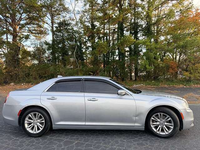 2017 CHRYSLER 300
