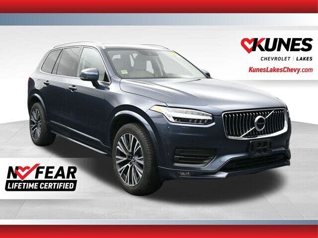 2022 VOLVO XC90